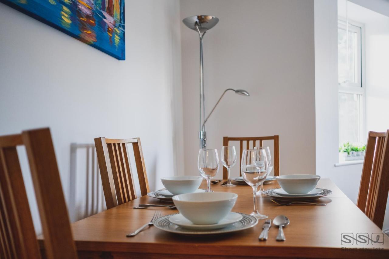 Manor Apartments 伯恩茅斯 外观 照片