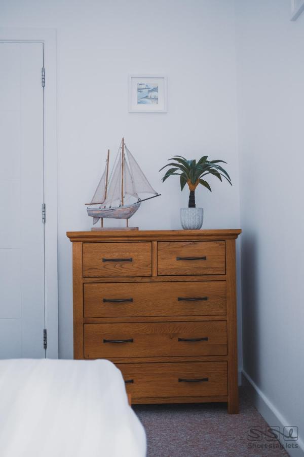 Manor Apartments 伯恩茅斯 外观 照片