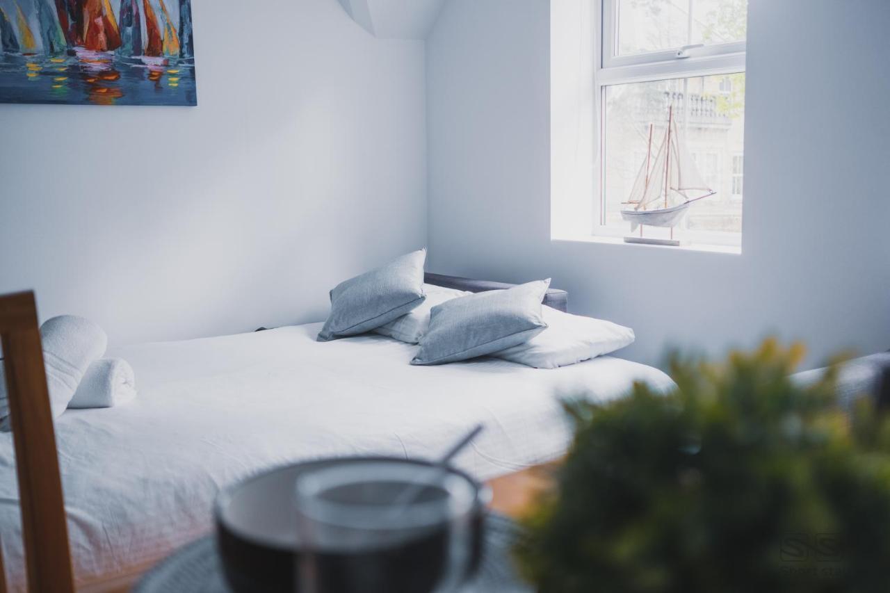 Manor Apartments 伯恩茅斯 外观 照片